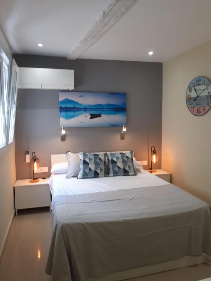 One-Bedroom Studio,1019539039:JPEG