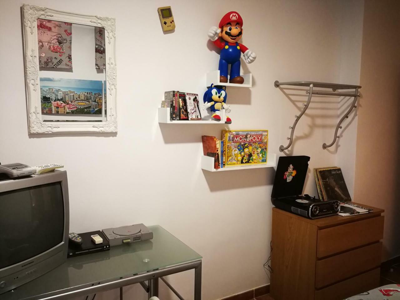 Thematic Retro Room